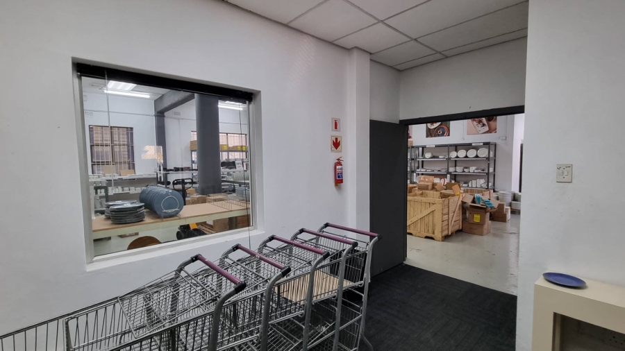 To Let Commercial Property for Rent in Salt River Western Cape